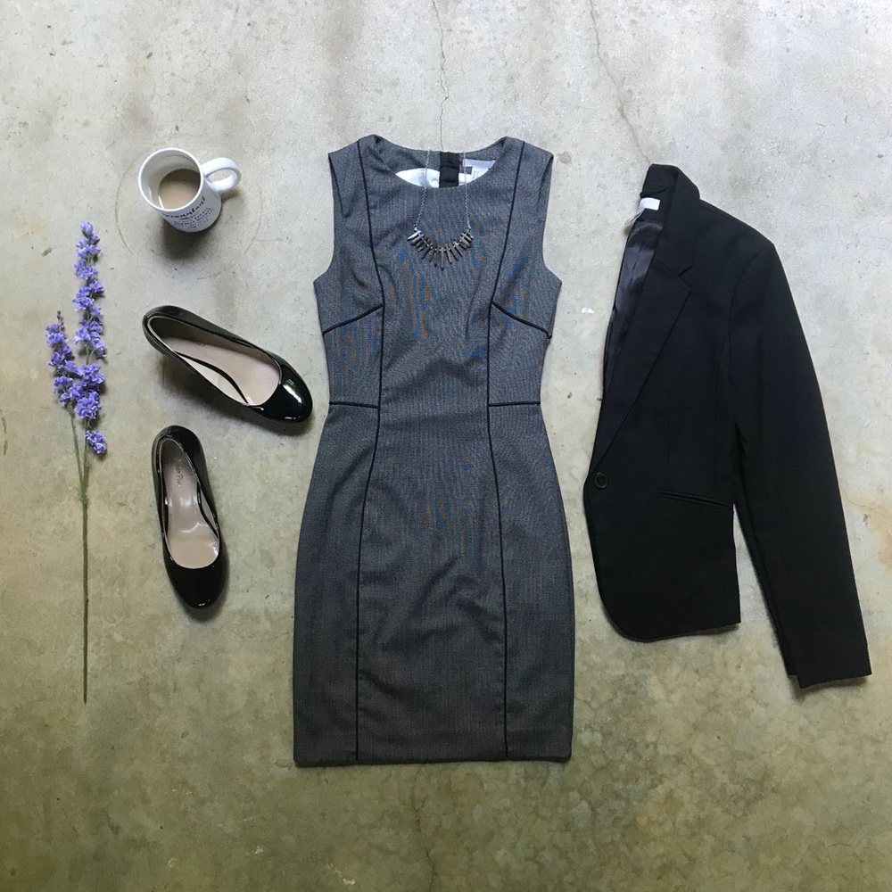 Grey H&M dress.